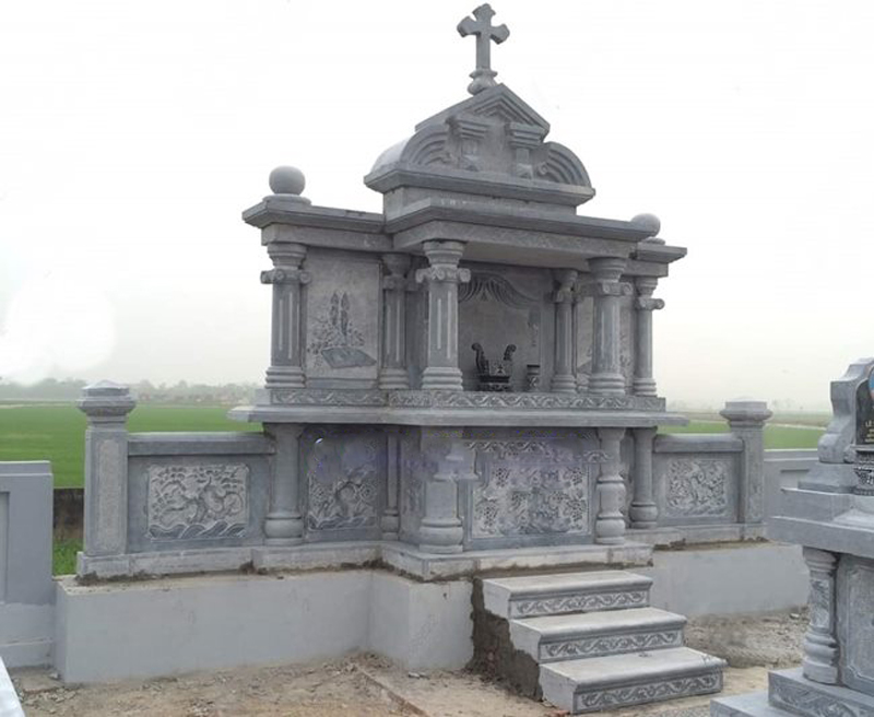 Lăng thờ chính cho các ngôi mộ là hạng mục quan trọng